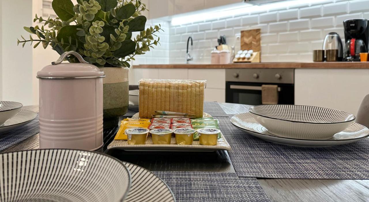 Valtetsiou Central 50Sqm Apt In Athens Apartment Ngoại thất bức ảnh