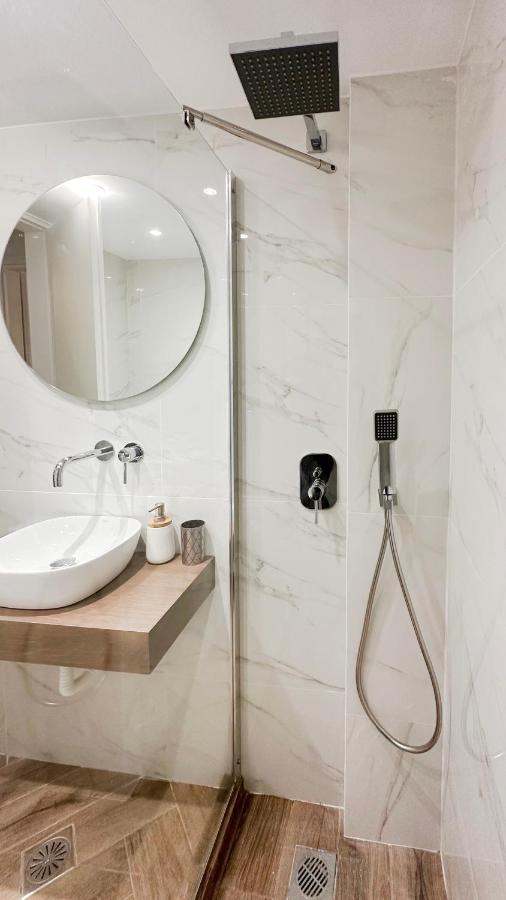 Valtetsiou Central 50Sqm Apt In Athens Apartment Ngoại thất bức ảnh